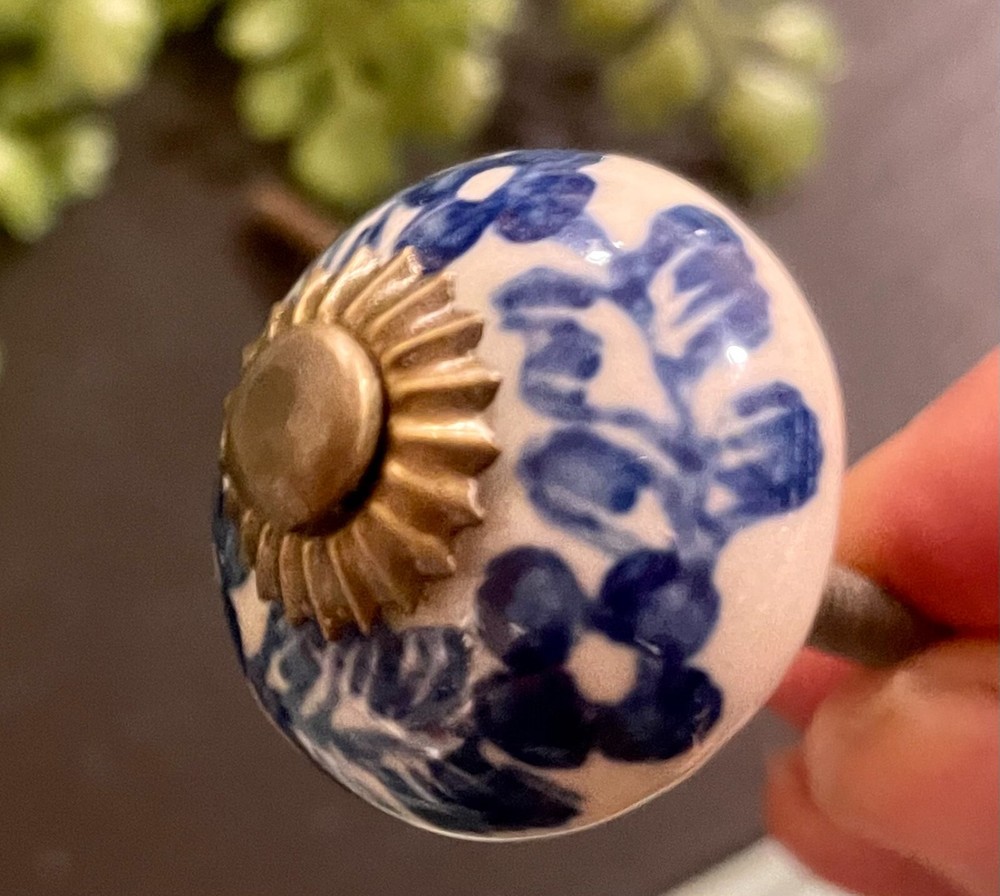 1 Antique Blue white Porcelain Ceramic Drawer Cabinet Knobs Pulls 1.25 brass end