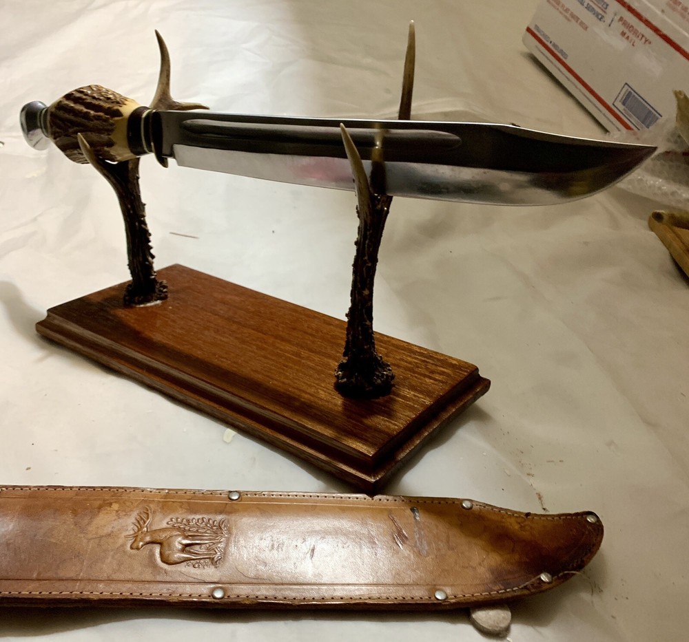 Knife Display Stand.