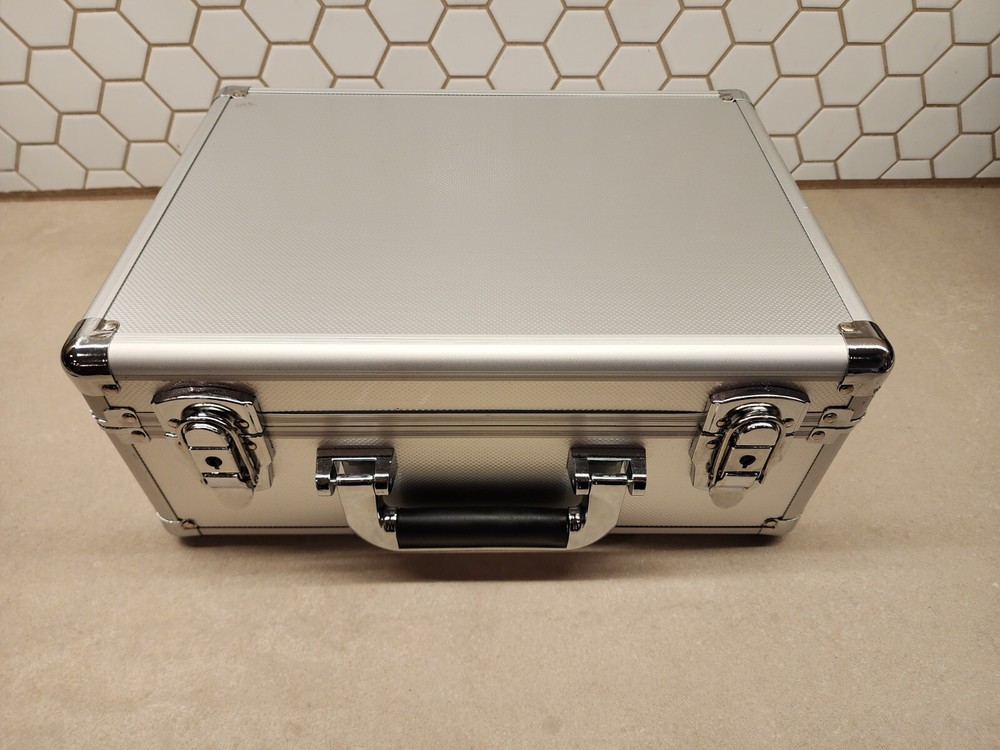 EXMAX EX938 Wireless Microphone System 1 Trasmiter 20 Receivers 20 Earbud + Case