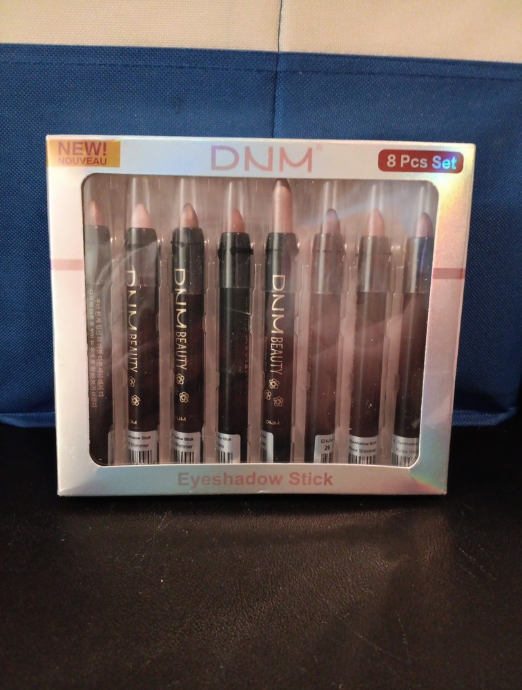 DNM Eyeshadow Stick 8 pcs Set #04. sealed