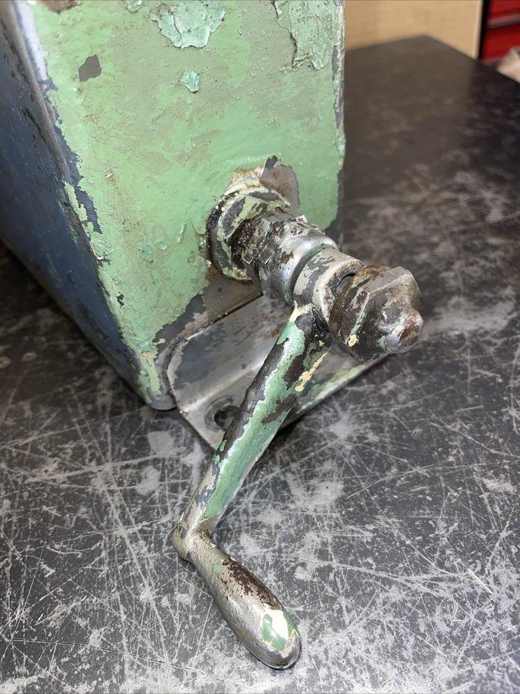 Madison Kipp Model FD 7 Feed Mechanical Oiler Used Machine Ratchet Driven