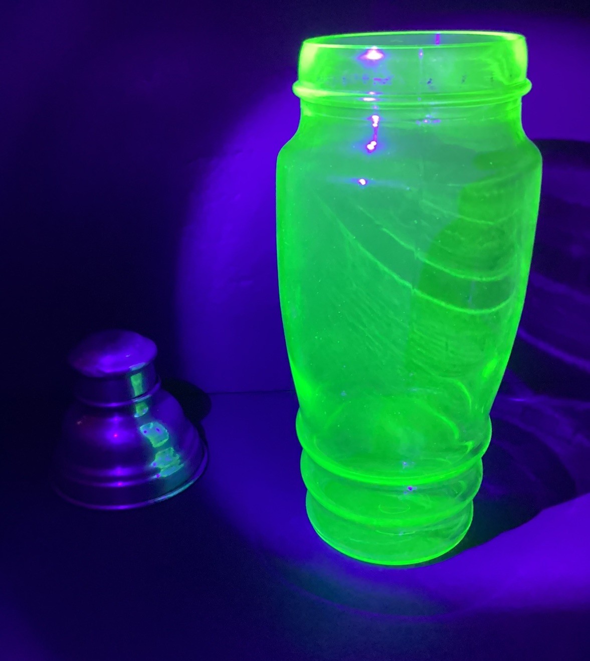 Vintage Green Uranium Glass Martini/Cocktail Shaker With Lids 11 Inches