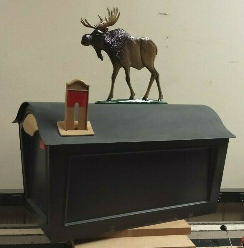 Mailbox topper / ornament,CAT STANDING Solid aluminum painted black AS SHOWN