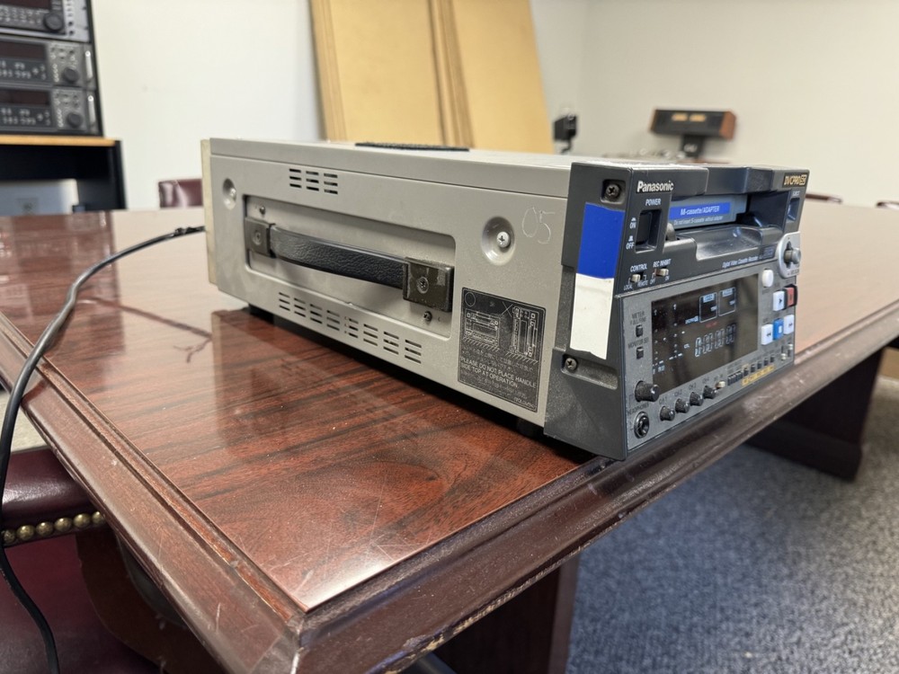 Panasonic AJ-SD93 DVCPRO50 Professional DV Recorder / Player
