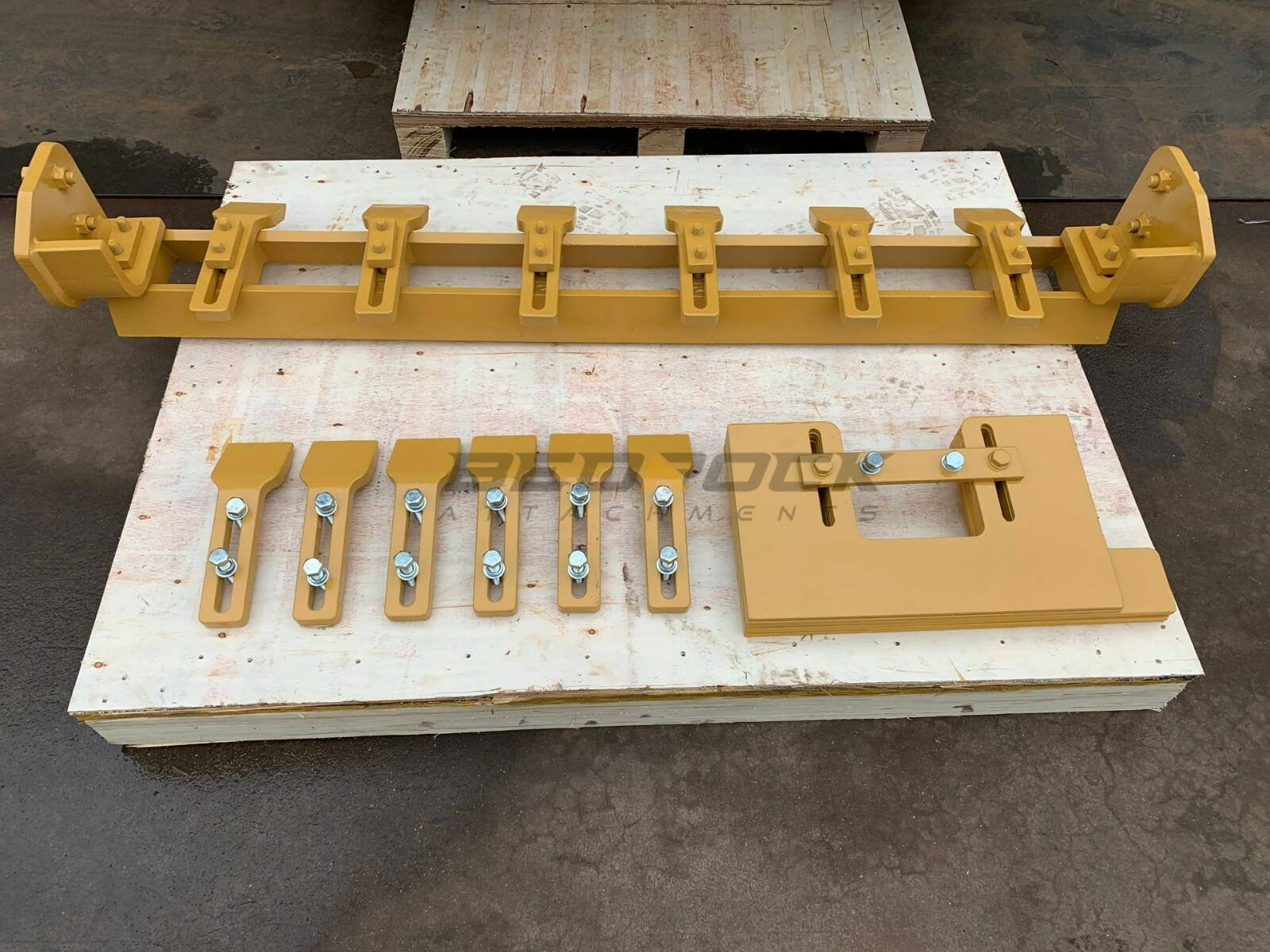 Pad Foot Shell Scraper bar fits CAT CS44B Roller