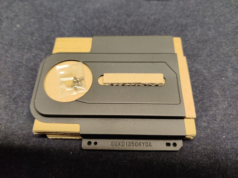 Technics SL-P1200 SL-P1300 Laser Cover CD Player Part