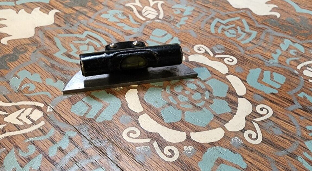 Level Attachment For Early Starrett Protractor Head