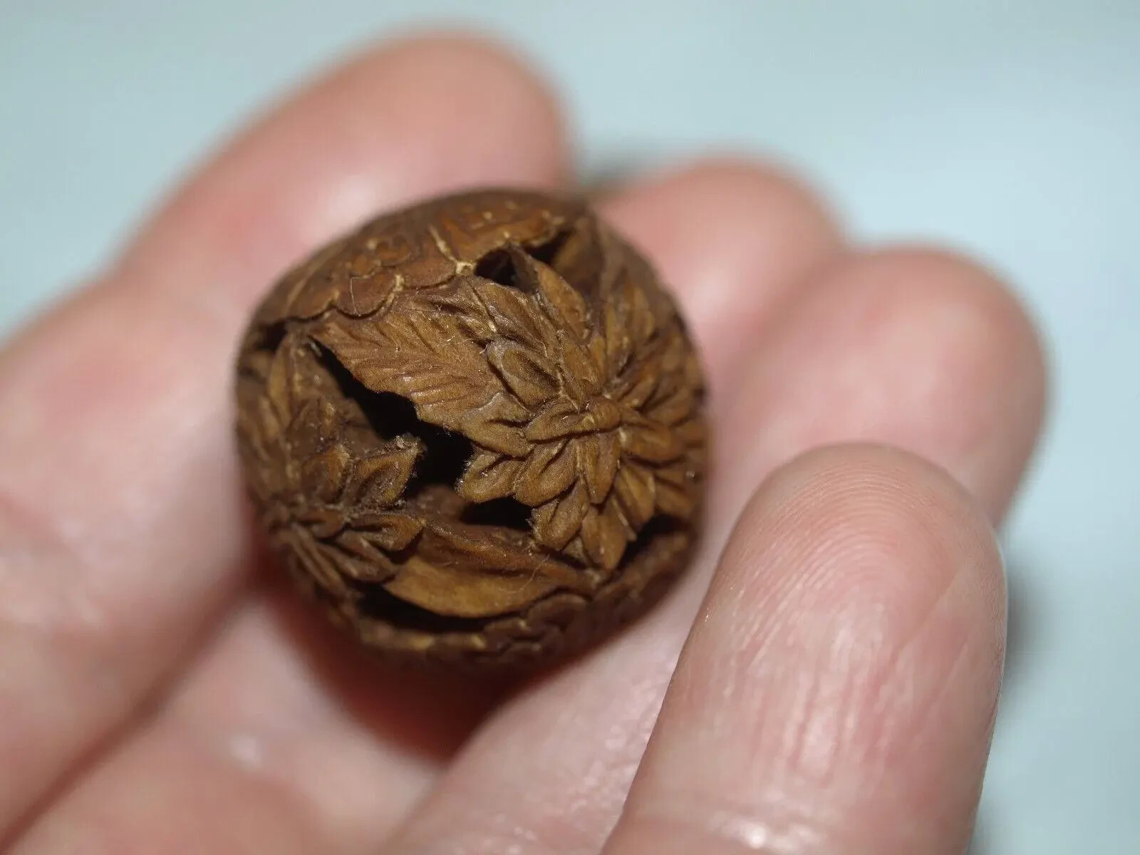 Vintage Carved Chinese Wood Wooden Bead Chrysanthemum Flower Design carving 22mm