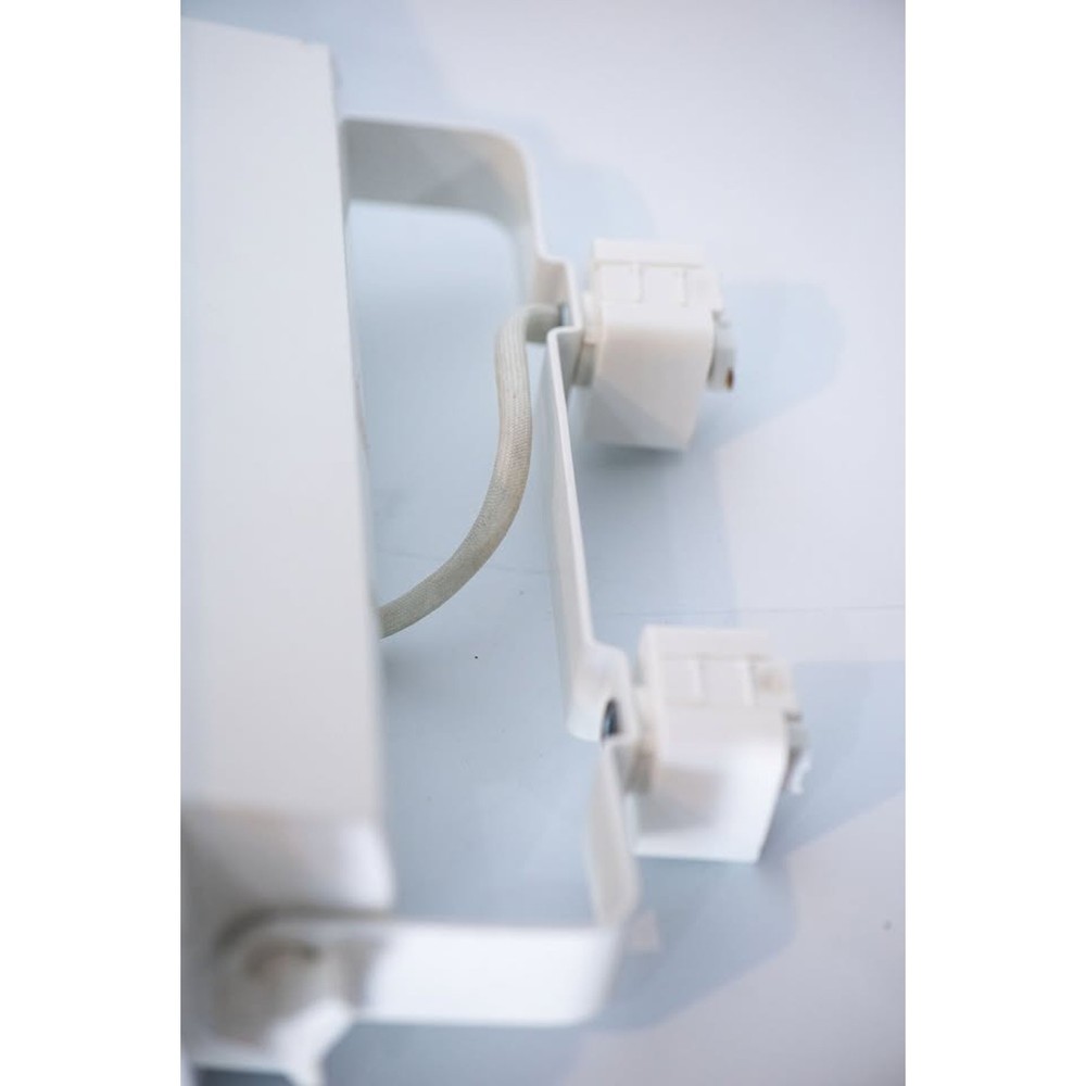 commercial grade track light