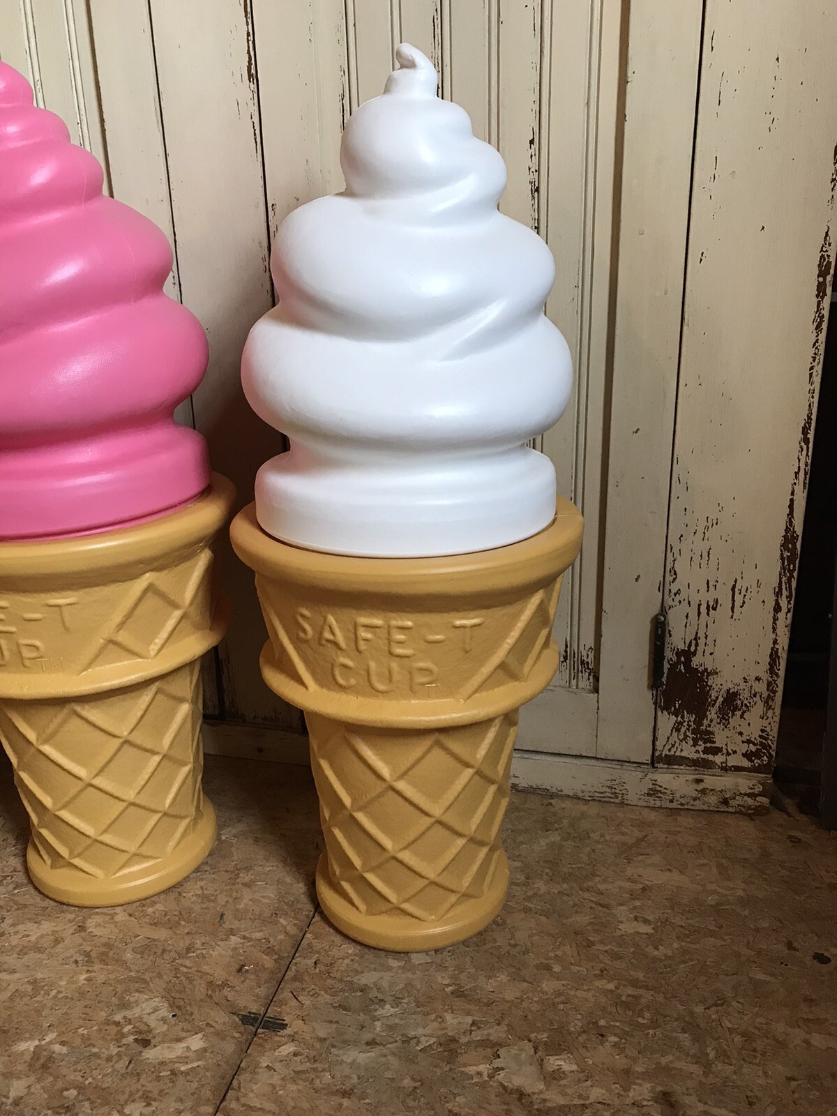 GIANT Blow Mold Plastic Ice Cream Store Cone Displays Swirl Safe T Cup Lot Of 3