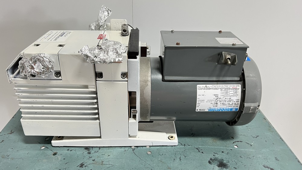 Leybold D16BCS CFS Filter Vacuum Pump