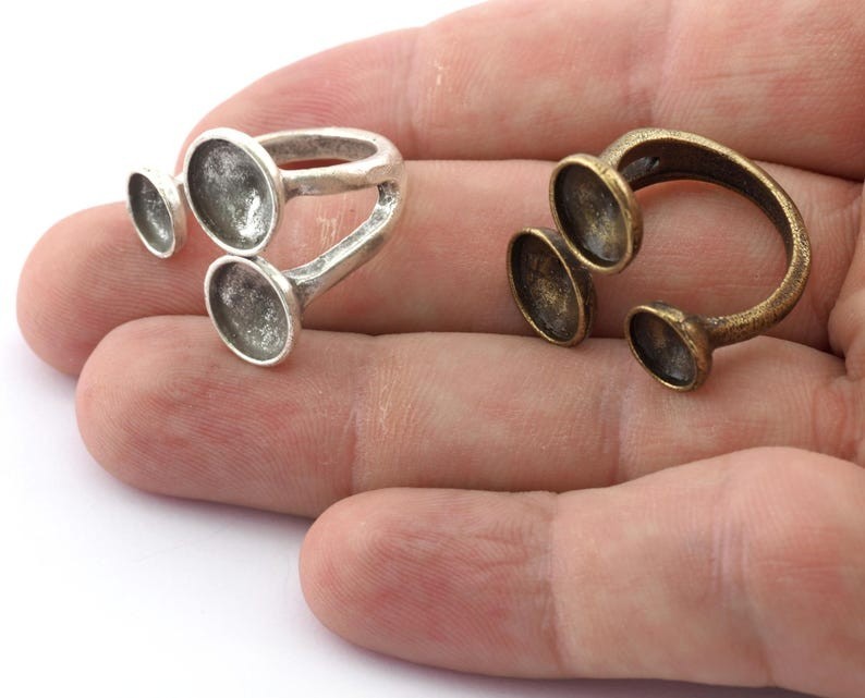 Round Blank Ring, 3 Bezel Ring, Adjustable Ring Raw Brass, Antique Silver, 2630