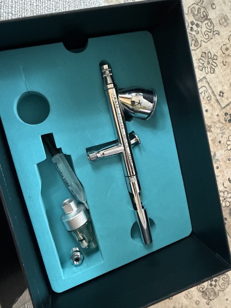 Airbrush Set w/ Compressor, Hoses & Accessories