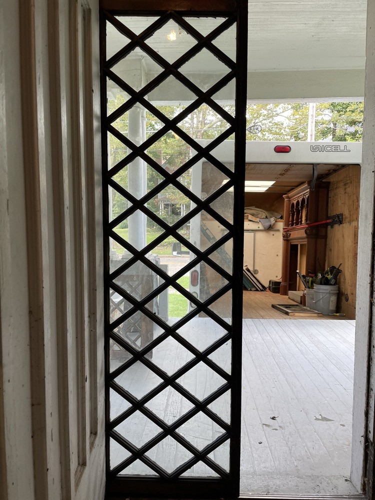 Wood Mullion Window
