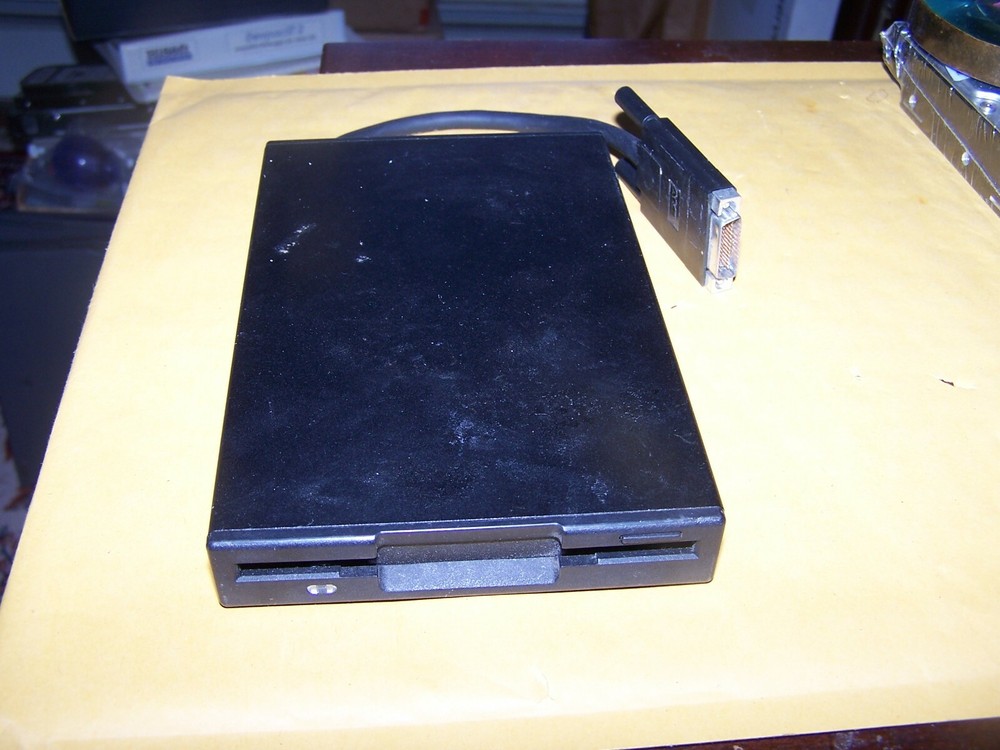 GRID External Disk Drive Stock No. G44-1366