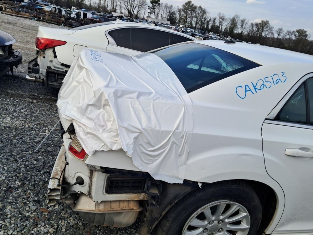 300 2012 Glove Box 4892477