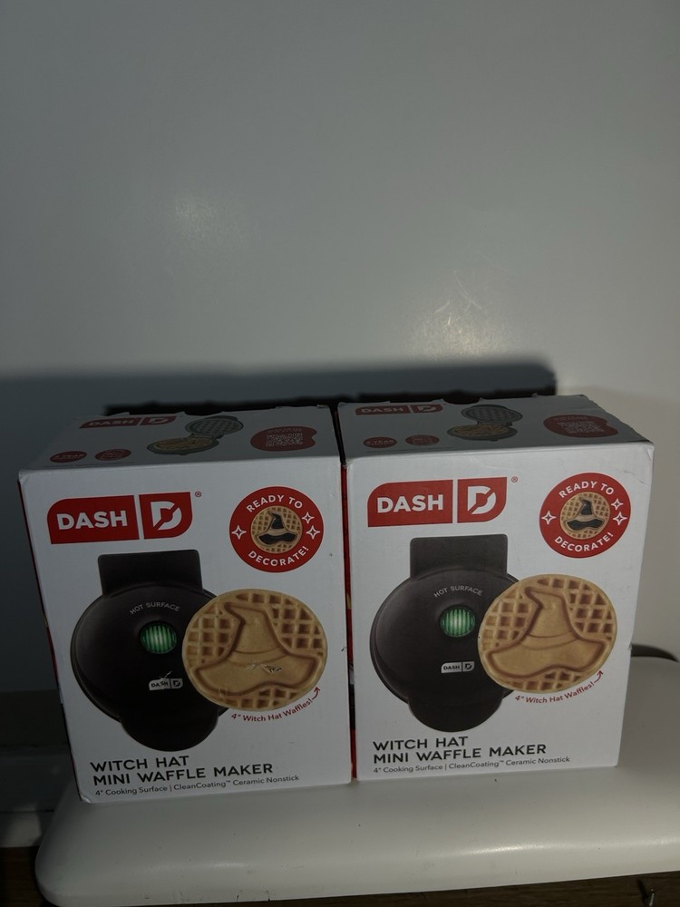 2-Dash Ready To Decorate Witch Hat Mini Waffle Maker