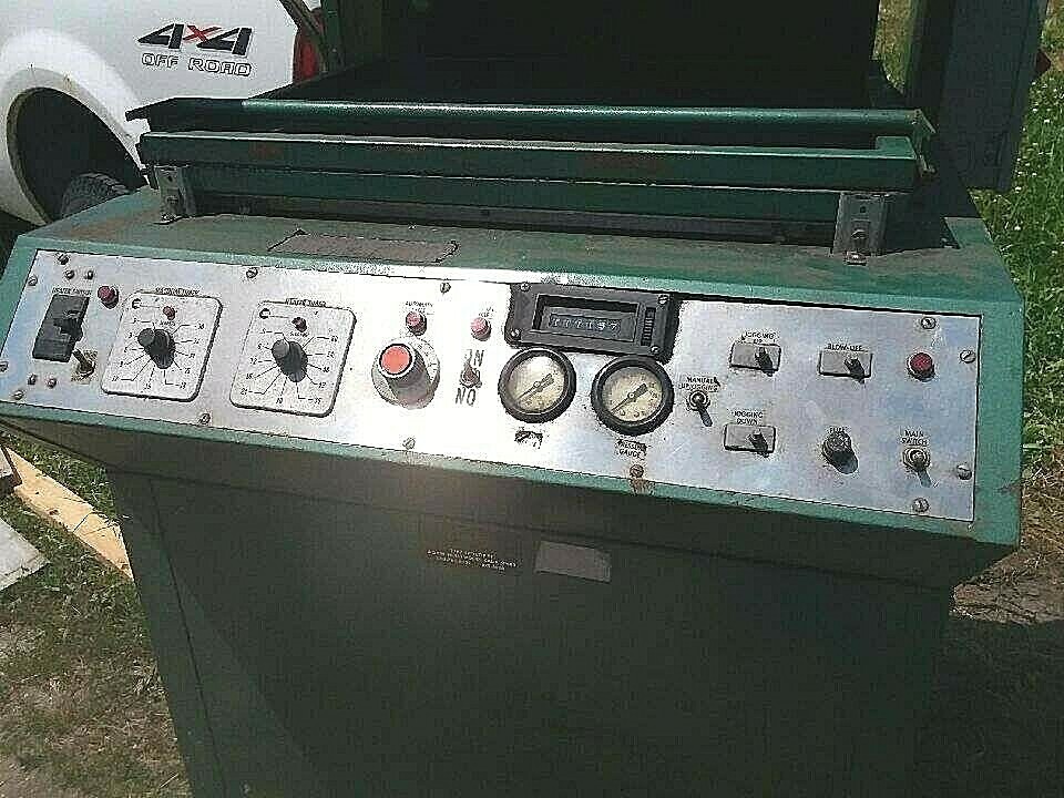 Quality Vacuum Forming Machine LA