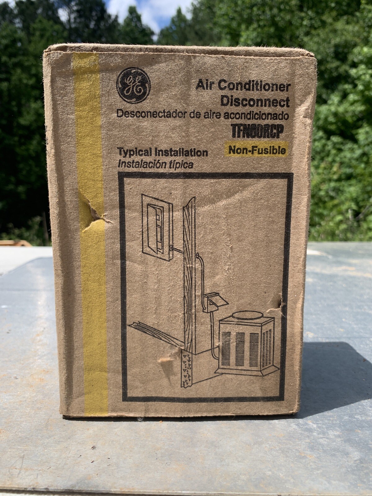 NEW!! GE Non-Fuse Metallic AC Disconnect 60A 240V Switch Box Power Enclosure