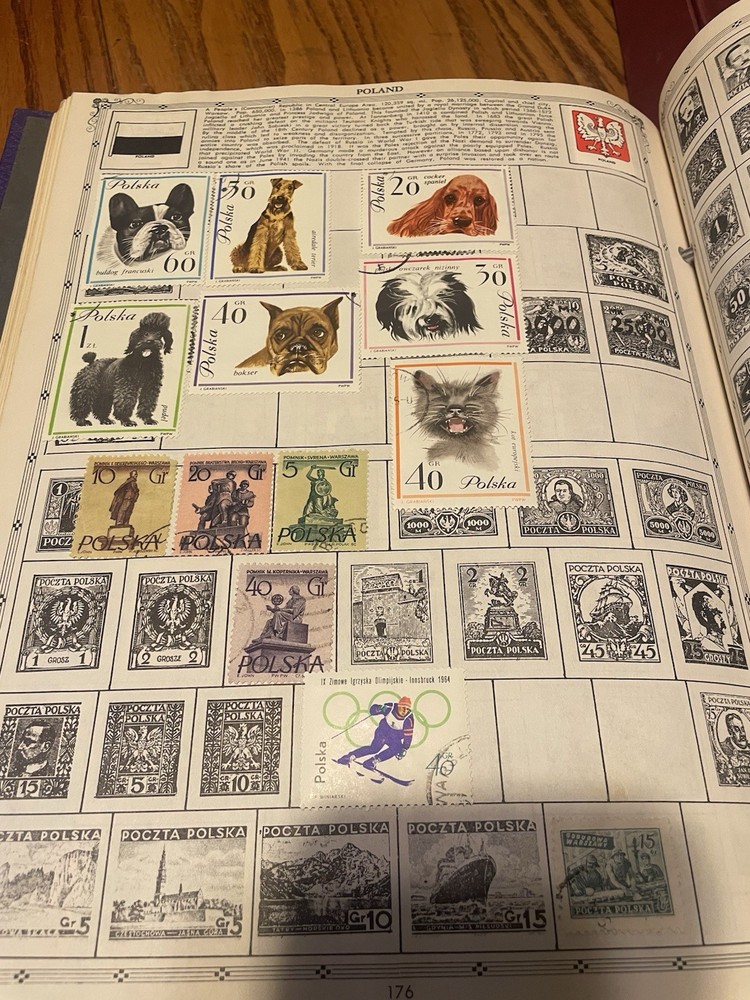 The Premier World Stamp Album 1922 -1 962 Grossman Germany Hitler 875+ Stamps