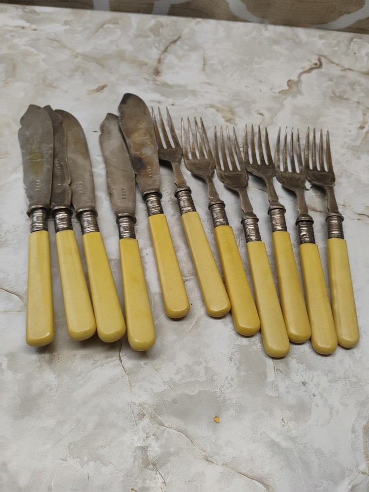 Vintage EPNS Bakelite Handled Silverware