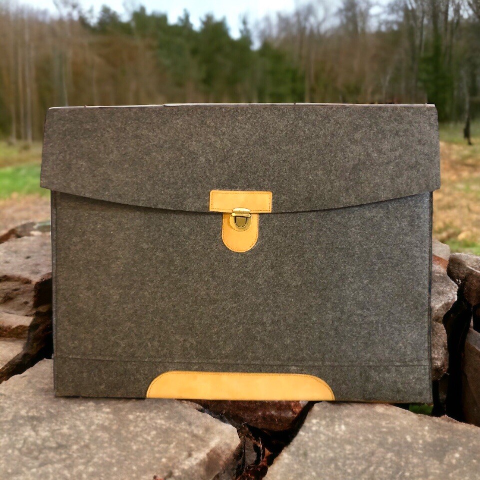 FeltBagWorld - Unique Custom Large Felt Document  Folder First Class 21” x 16”