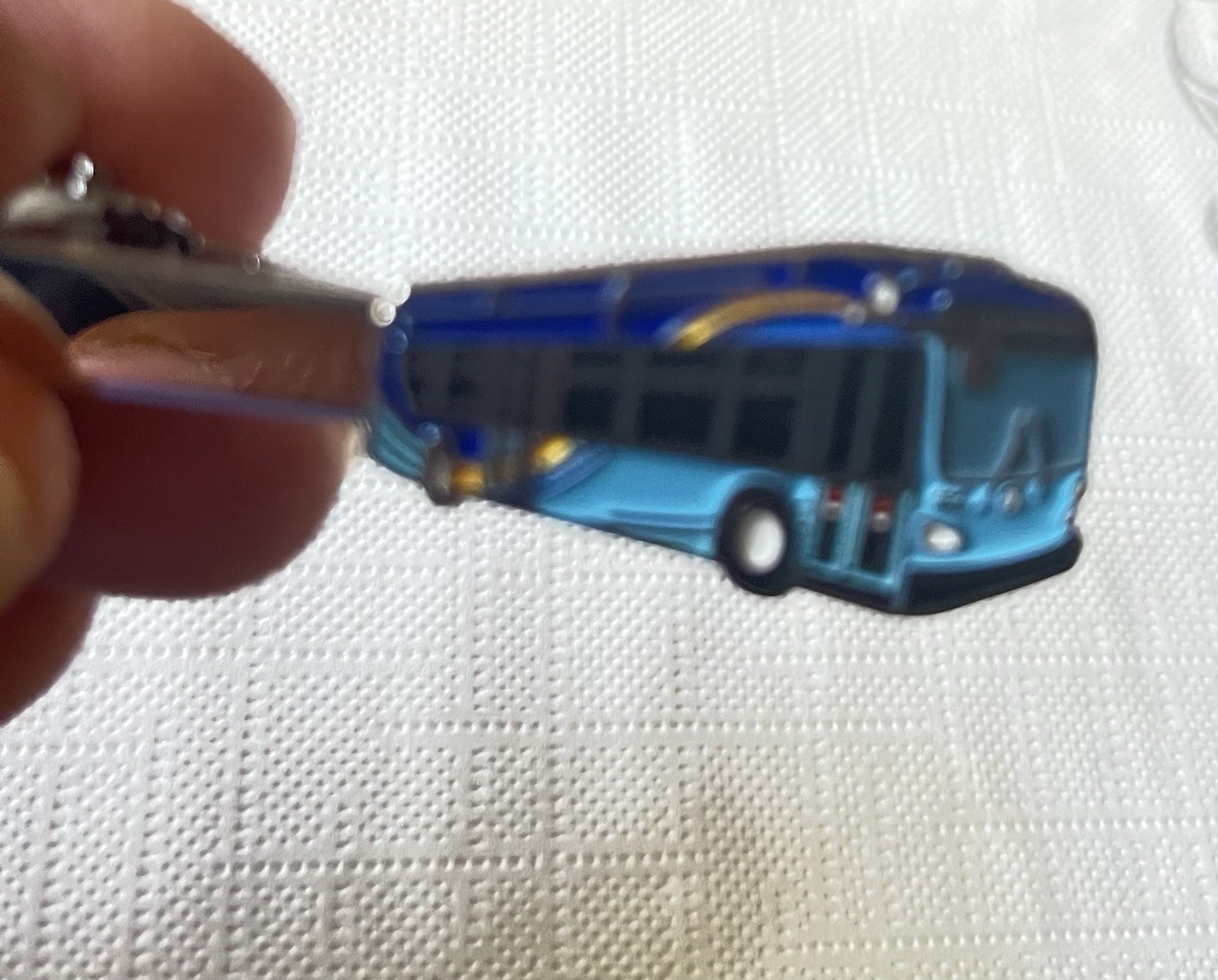 MTA NYCT Tie Clasp.New Flyer CNG Select Bus In Silver
