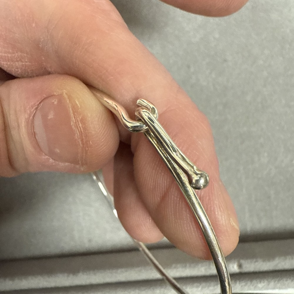 Sterling silver bracelet single silver wire 3076