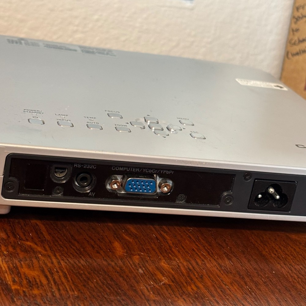 Casio XJ-S33 DLP Data Projector -Not Tested