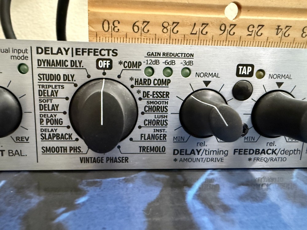 TC Electronic M350 Dual Engine Effects Processor Rack Mount w/ Power Cord WORKS