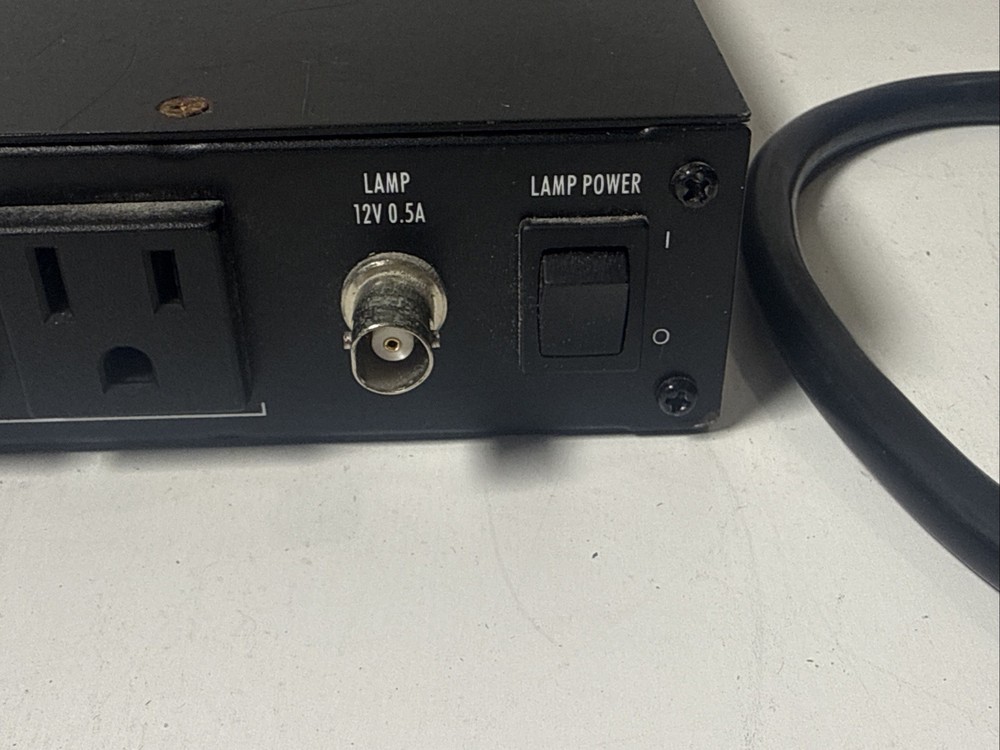 Furman PL-PLUSC Power Conditioner with Lights Voltmeter