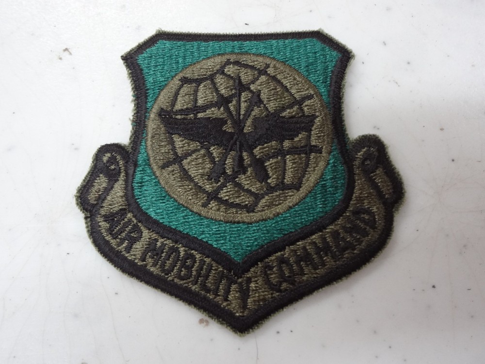 US Air Force Air Mobility Command Pilot Wings Military Patch USAF