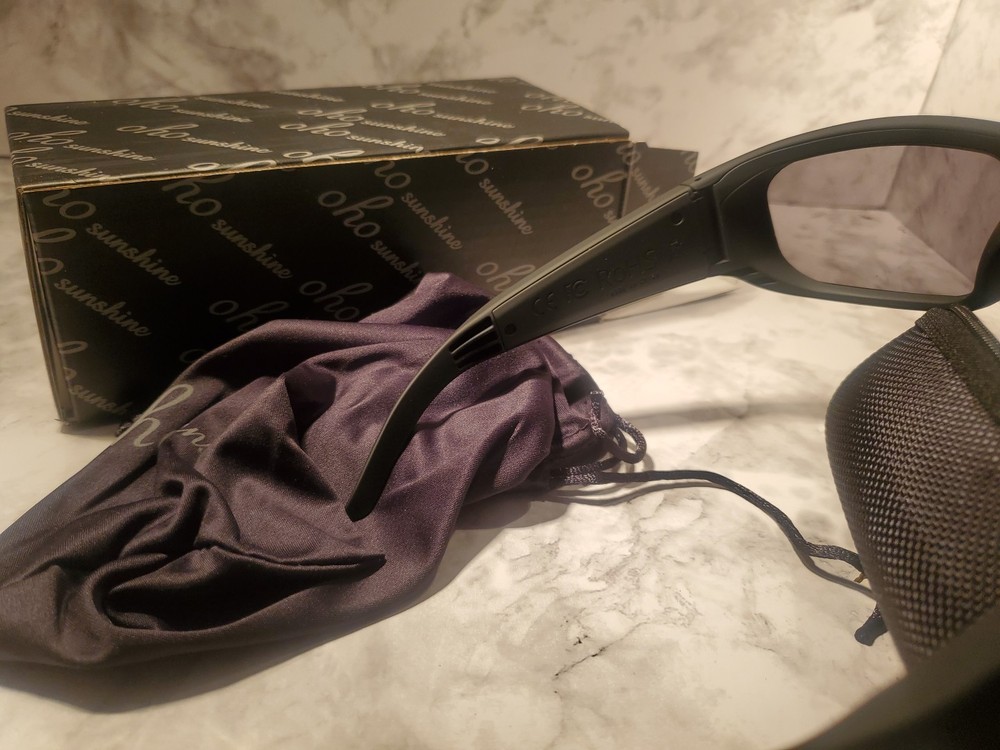 RoHS Smart Sunglasses with Bluetooth Connectivity