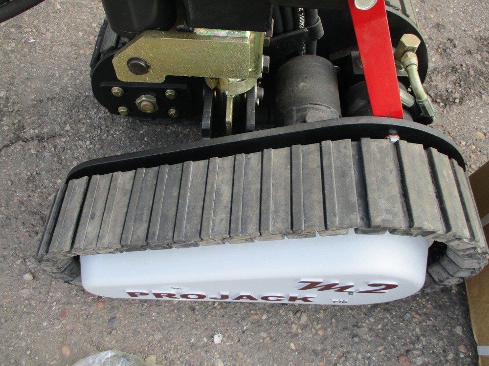 PROJACK MODEL M2 REMOTE CONTROLLED 5TH WHEEL GOOSENECK TRACKED TRAILER MOVER