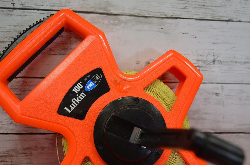 LUFKIN 'PRO SERIES PS-1706' 100' Pull out/Wind Up Measuring Tape EUC TOOLS