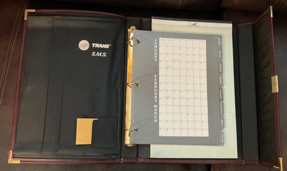 Profesional Trifold Notebook lockable with key