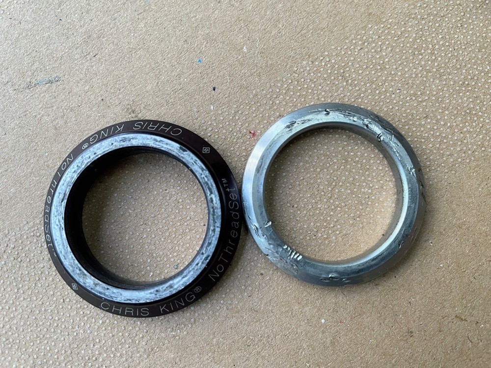 Chris King "NoThreadSet" 1 1/8 Headset (Black)