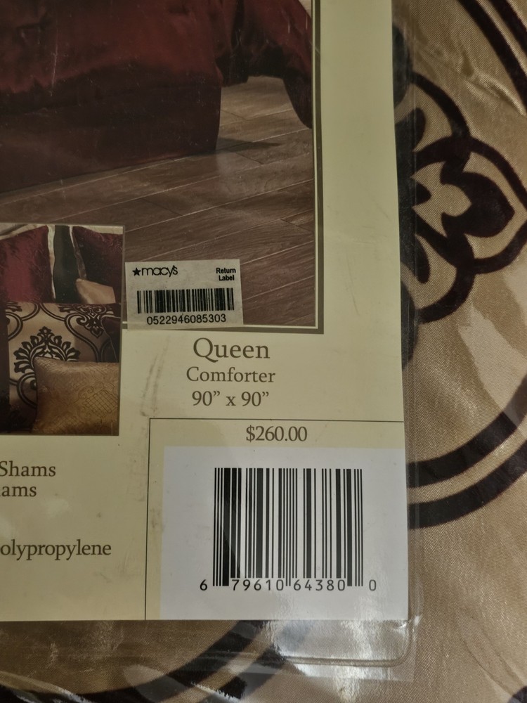 8 Piece Flocked Room Ensemble Channing - Queen