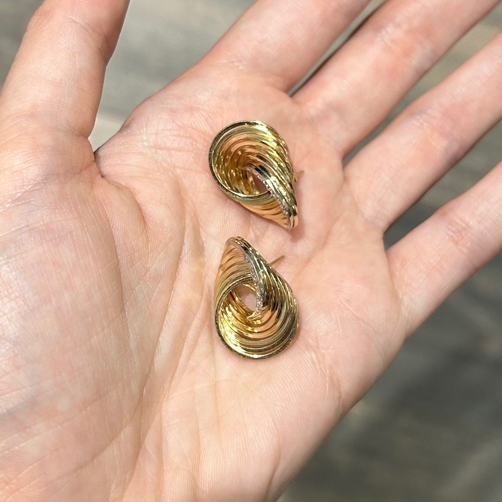 Solid 14k Gold Natural Diamond Twisted Circle Infinity Stud Earrings Setting