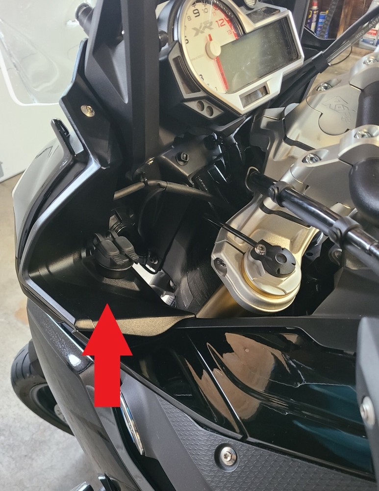 Dual USB Socket "plug & play" for BMW motorcycles