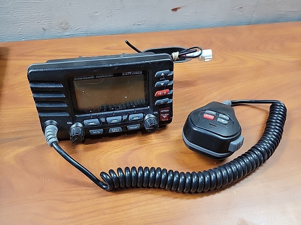 Standard Horzon Explorer GX1600