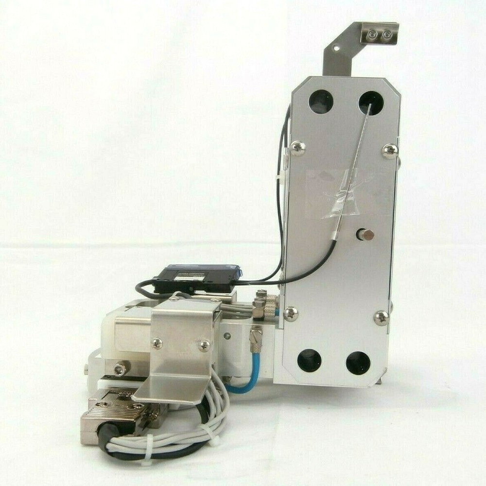 BL Autotec QC-20C-S44 Robot End-Effector Exchange System with Rail Guide Working