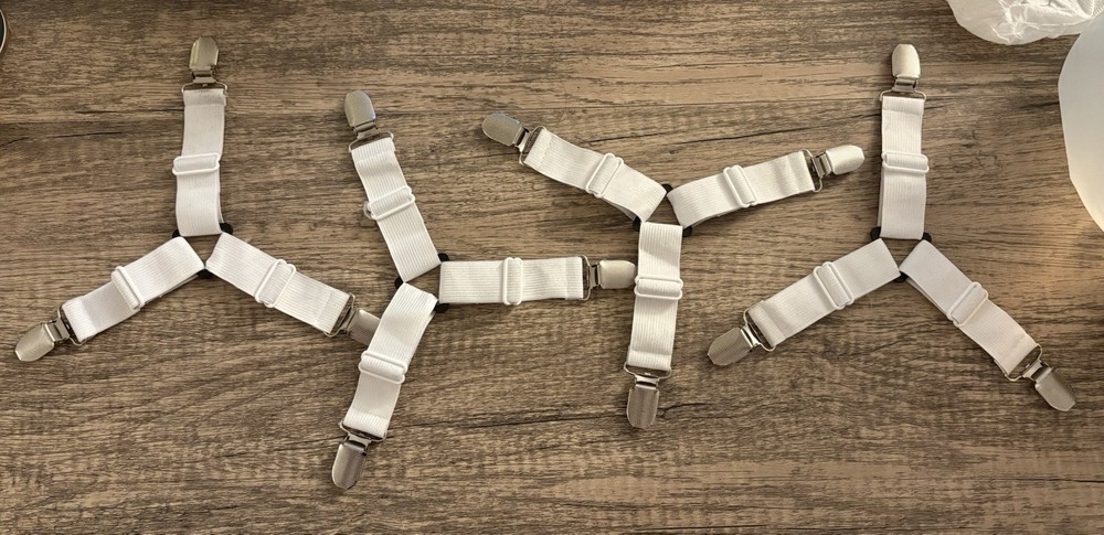 4 Pack Bed Sheet Holder Straps Adjustable Fitted Sheet Clips Corner Grippers