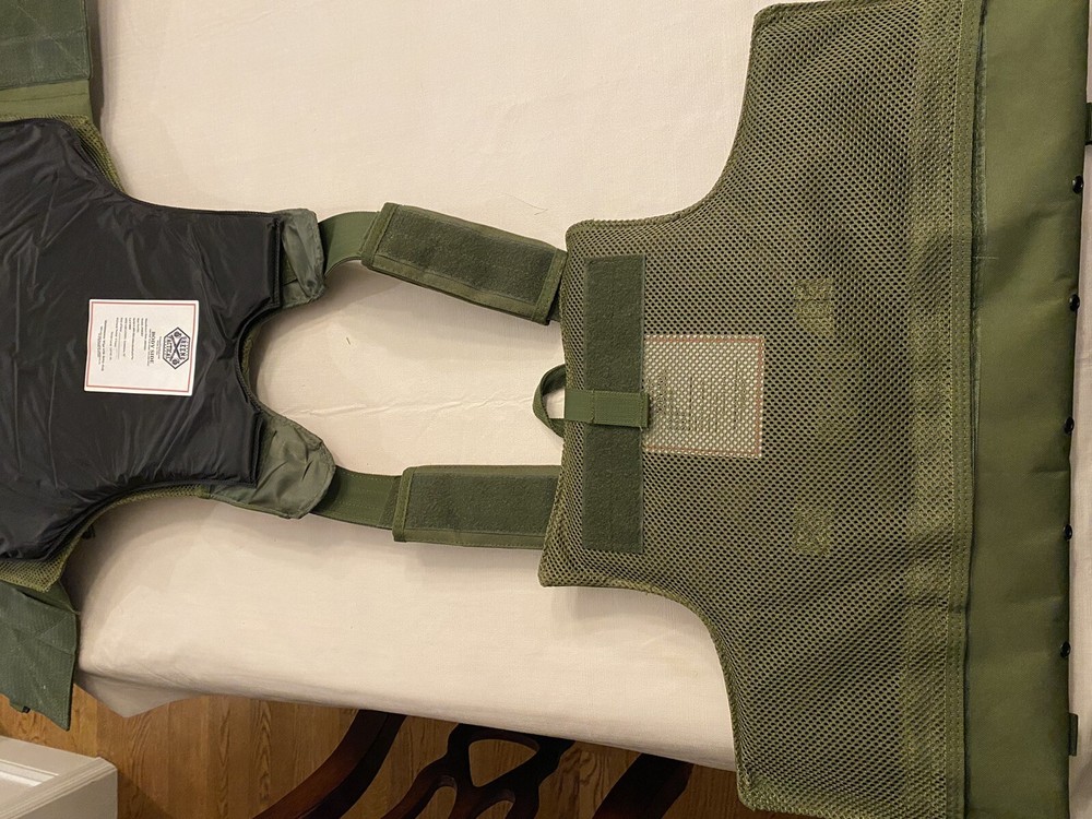 Green2 Tactical Black Vest With Level 3a Soft Armor Inserts