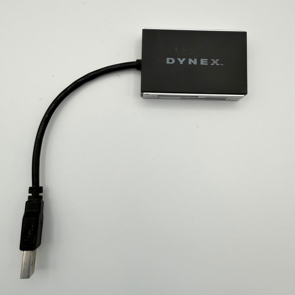 Dynex DX CR212 Compact USB Memory Card Reader MS SD MicroSD Black