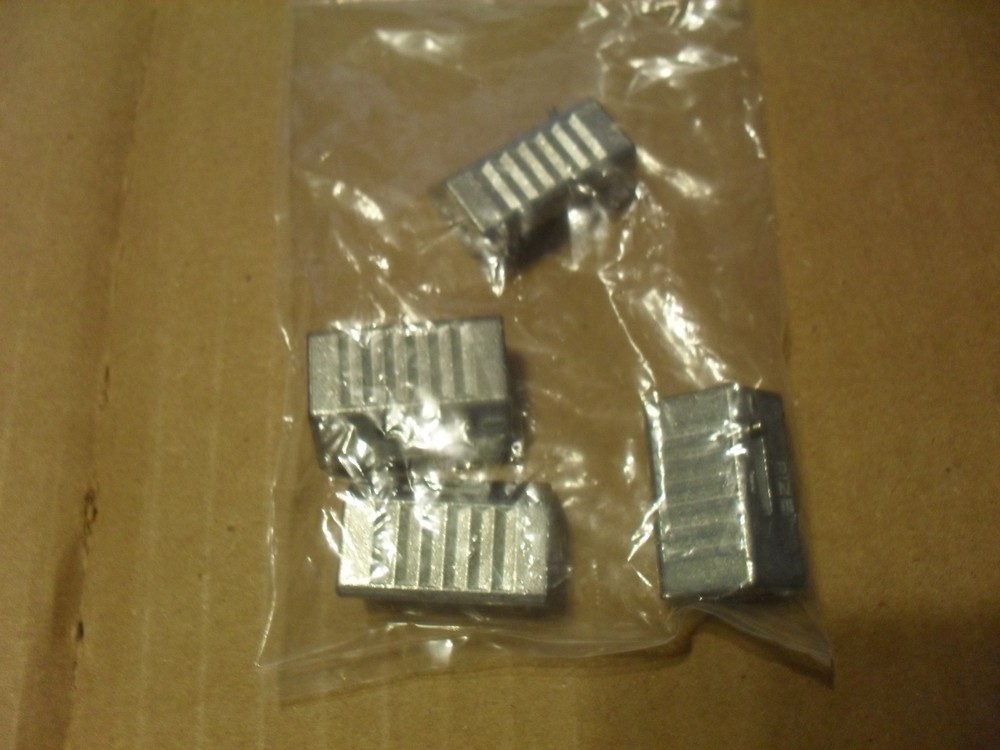 Chief CMA290 Wire Suspension Locks (4 Pack)