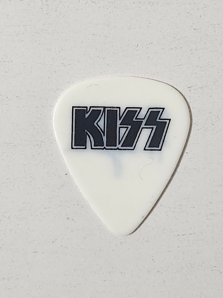 KISS Tommy Thayer RARE Logo Signature White Black Pick Spaceman COOL!