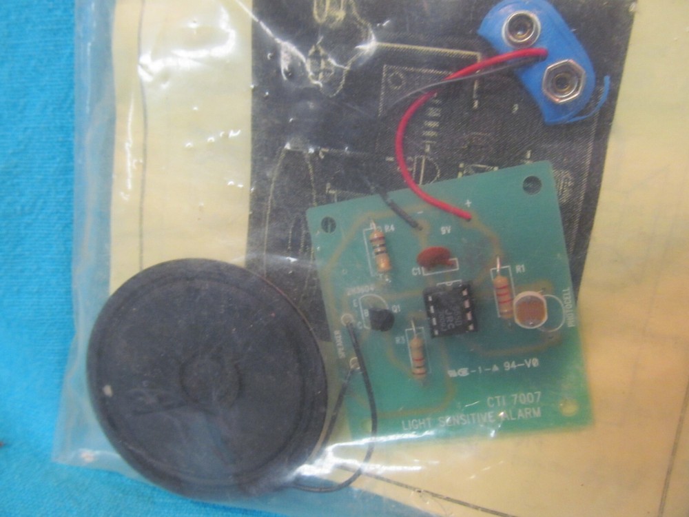 GIBSON TECH ED INC BUILT KIT K-007 LIGHT SENSITIVE ALARM KIT