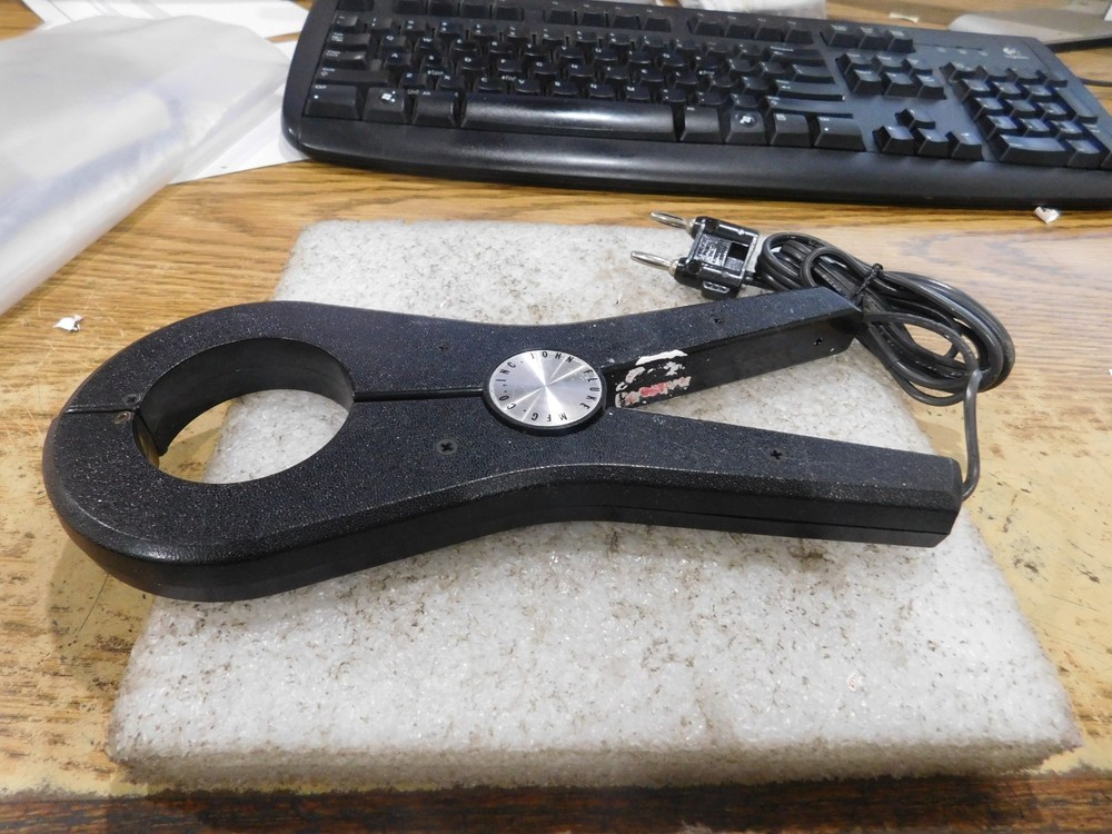 Fluke Model: 80i-601 AC Current Probe.