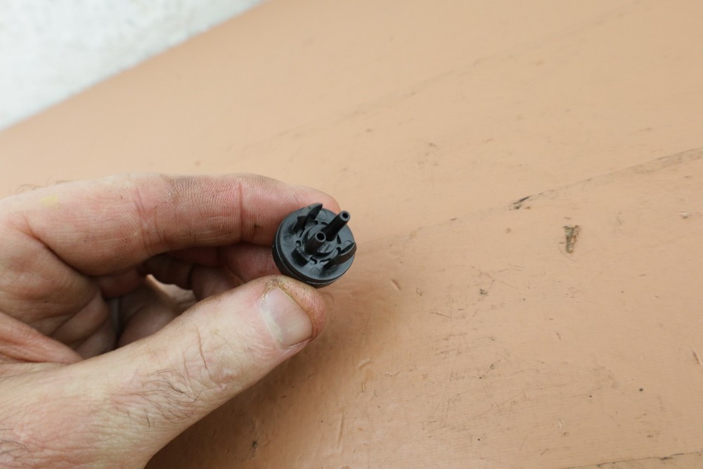Yard-Man YM320BV Blower OEM Primer Bulb